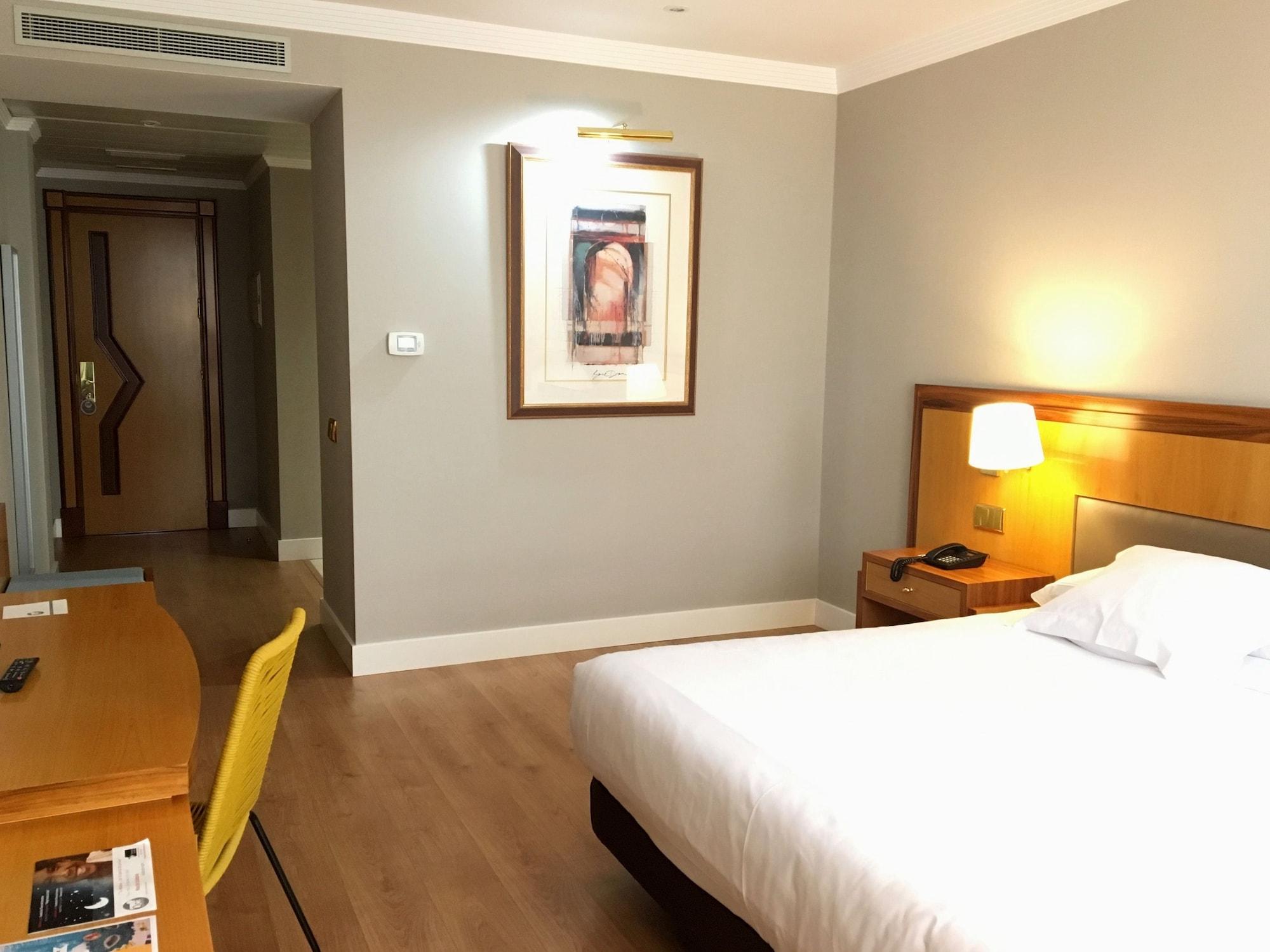 Oca Puerta Del Camino Hotel Σαντιάγο ντε Κομποστέλα Εξωτερικό φωτογραφία